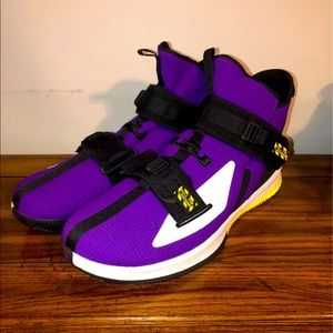 LeBron Soldier SFG Lakers size 18 shoes